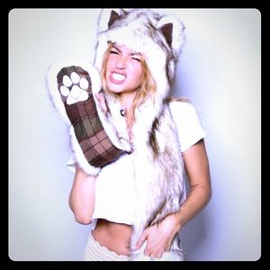 ! Authentic Rare Husky Spirithood !